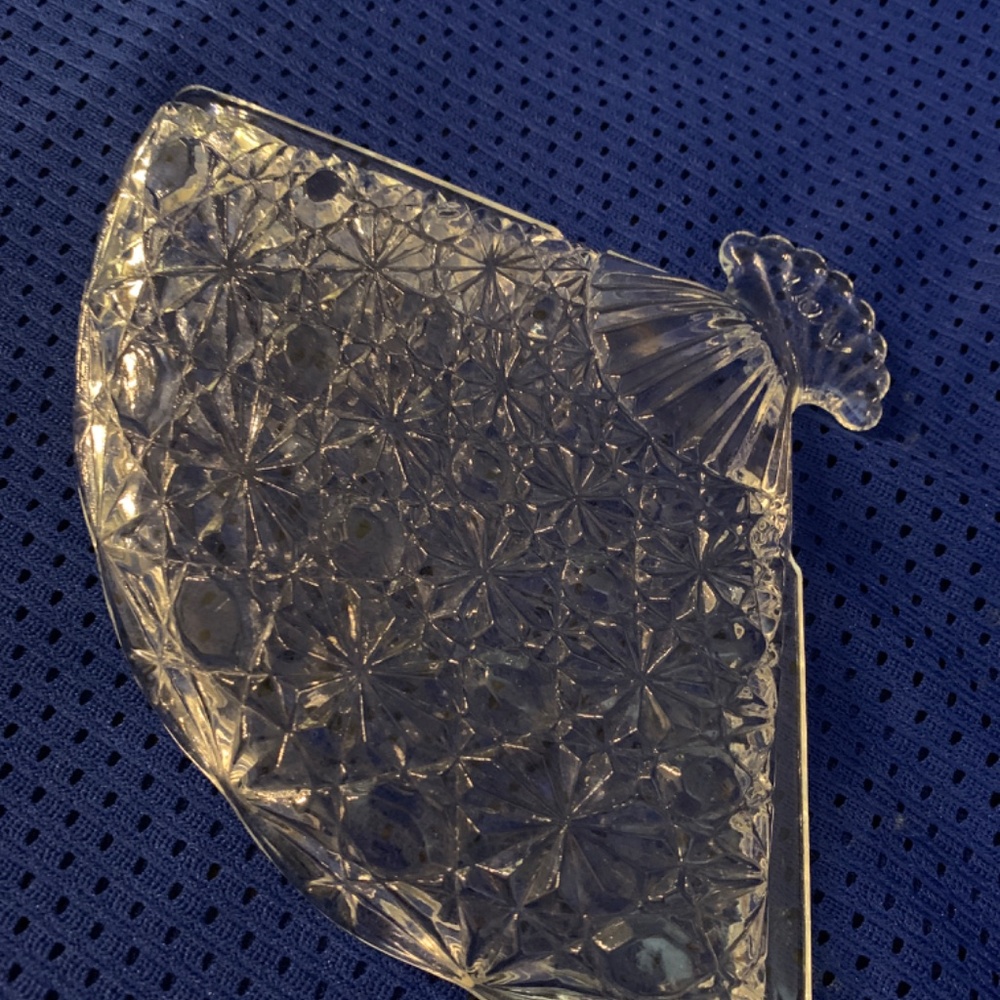 Avon glass dish - Picture 2 of 3